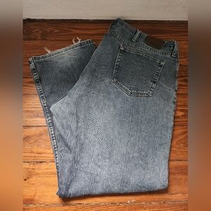 Men's Wrangler relaxed straight jeans 42 x30